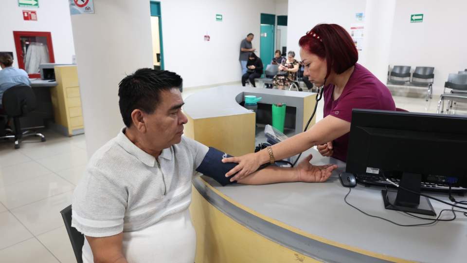Gobierno de Sonora mantendrá atención médica en ISSSTESON durante Semana Santa